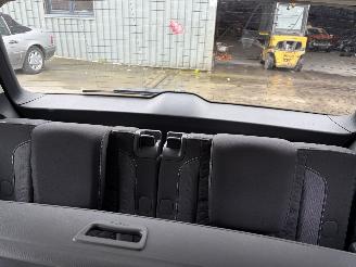 Volkswagen Touran 1.6 TDI - 16V TURBO 7 SEATS picture 6