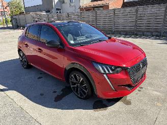 Voiture accidenté Peugeot 208 GT II 1.2I PURETECH 12V 2023/2