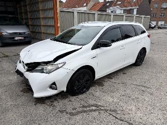 Toyota Auris 1.8i - 16V HYBRID picture 2
