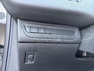 Peugeot 208 1 PHASE 2 1,2 picture 14