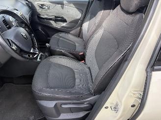Renault Captur 1 PHASE 1 1.5 DCI - 8V TURBO picture 8