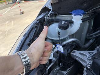 Peugeot 208 1.2 VTI - 12V - GRIS picture 18