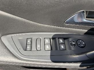 Peugeot 308 1.2 PURETECH - 12V TURBO picture 15