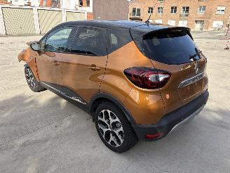 Renault Captur 1.3i - 16V TURBO TCE 130 picture 4
