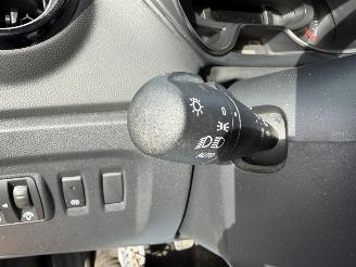 Renault Captur 1.3i - 16V TURBO TCE 130 picture 11