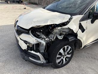 Renault Captur 0.9i - 12V TURBO TCE 90 picture 16