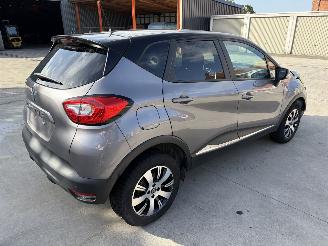 Renault Captur 1.2i - 16V TURBO TCE 120 picture 5