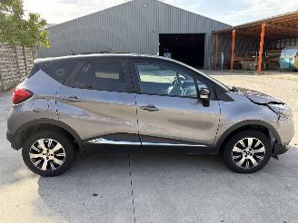 Renault Captur 1.2i - 16V TURBO TCE 120 picture 20