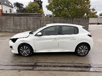 Peugeot 208 II 1.2 VTi picture 22