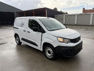 dañado vehículos comerciales Peugeot Partner 3 1.5 BlueHDi 2023/2