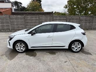 Renault Clio E-Tech 145 picture 21