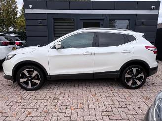 Avarii autoturisme Nissan Qashqai 1.2 Premium Edition | Navi Panoramadak Camera 2015/1