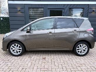 Toyota Verso S 1.3 VVT-i Dynamic | Navi Panoramadak Camera picture 2