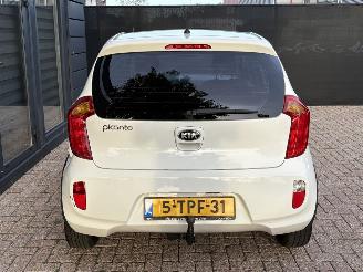 Kia Picanto 1.0 CVVT ISG R-CROSS 5-DRS | AIRCO BODYKIT LM-VELGEN | NAP 2014 | RIJDBARE SCHADE picture 9