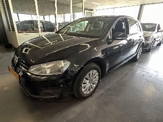 Volkswagen Golf 1.6TDI DSG NAP picture 2