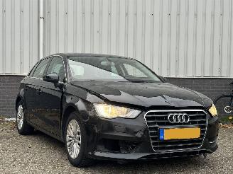 uszkodzony samochody osobowe Audi A3 Automaat 2015/6