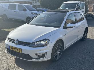 damaged passenger cars Volkswagen Golf 1.4TSI GTE 2016/7