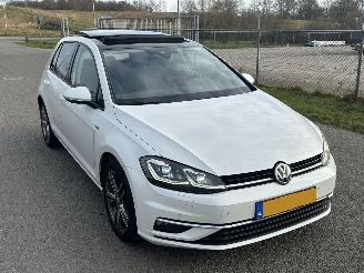 skadebil auto Volkswagen Golf 1.0 Tsi Join Edition 2018/11