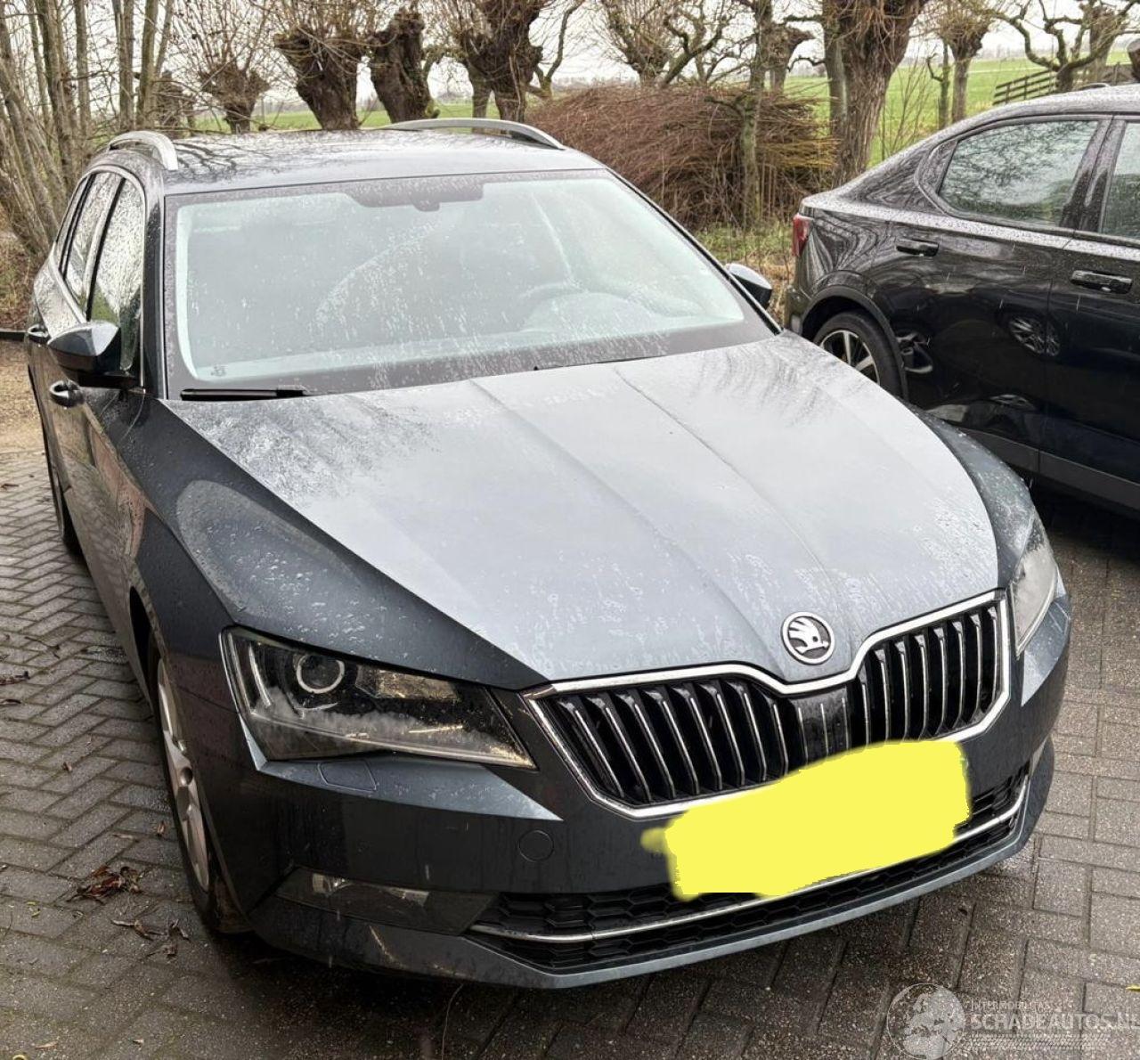 Skoda Superb 1.6TDI Ambition Bussines