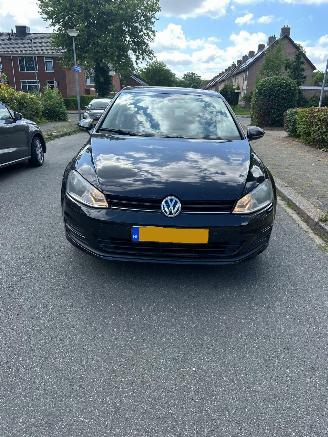 Damaged car Volkswagen Golf 1.2TSI Comfortline 2013/1