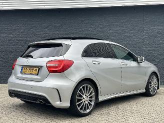 Mercedes A-klasse A180 AMG Line Panorama Alcantara Led picture 4