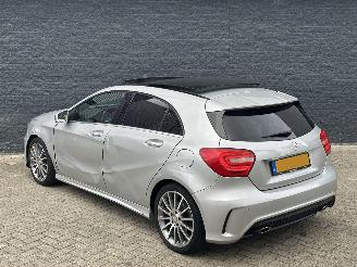 Mercedes A-klasse A180 AMG Line Panorama Alcantara Led picture 5