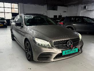 krockskadad bil auto Mercedes C-klasse C220d AMG Line Panorama 2020/4