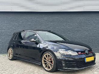 Voiture accidenté Volkswagen Golf 2.0TSI 400PK! Panorama Led Leer 2015/3
