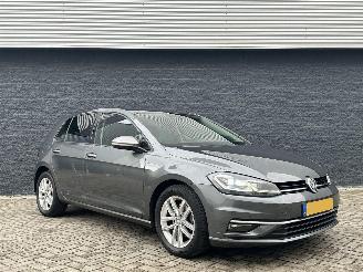 Unfallwagen Volkswagen Golf 1.5 TSI Highline 2019/1