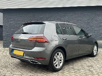 Volkswagen Golf 1.5 TSI Highline picture 3
