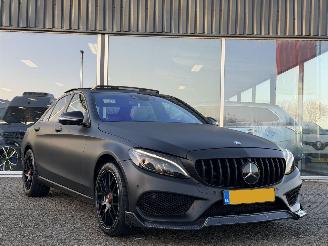 uszkodzony samochody osobowe Mercedes C-klasse C-klasse 350e AMG PANO/FULL 2015/10