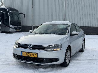 Damaged car Volkswagen Jetta 1.4 TSI Hybrid Comfortline 2013/3