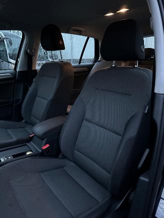 Volkswagen Golf 1.6 TDI Comfortline BlueMotion picture 8