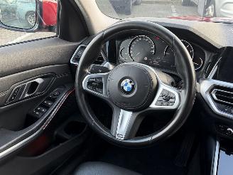 BMW 3-serie 320i High Executive AUTOMAAT/LED picture 17