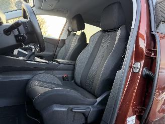 Peugeot 3008 1.2 PureTech Blue Lease Executive picture 10