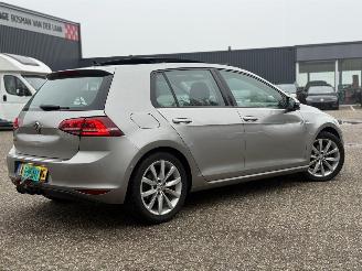 Volkswagen Golf Volkswagen Golf 1.4 TSI PANO/KEY-LESS Connected Series picture 8