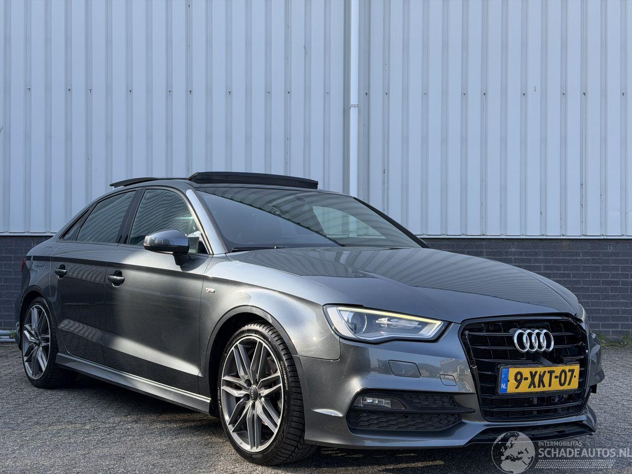 Audi A3 1.4TFSI S-LINE PANO LIMOUSINE