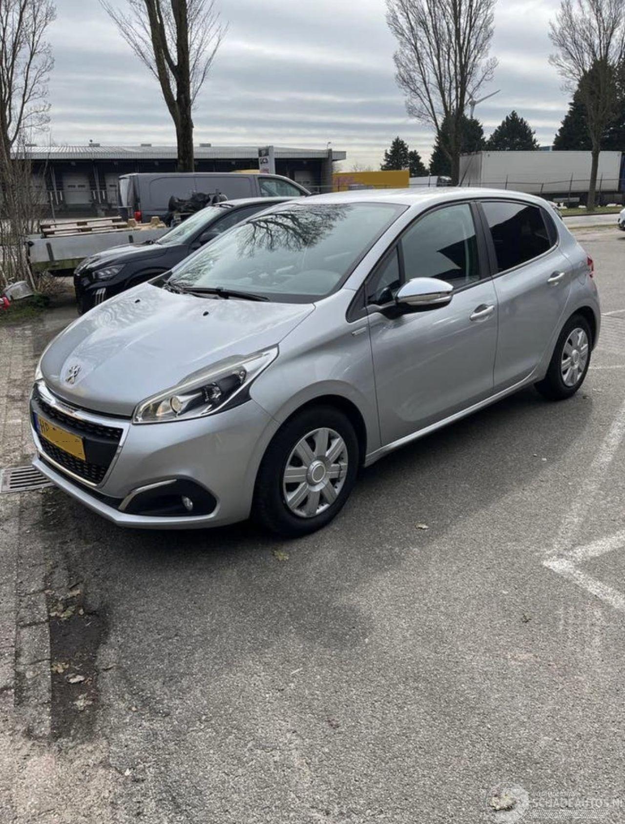 Peugeot 208 1.2 PureTech Urban Soul
