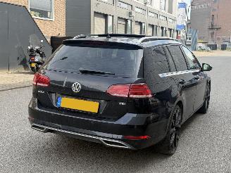 Volkswagen Golf 1.0TSI PANO/DSG picture 4