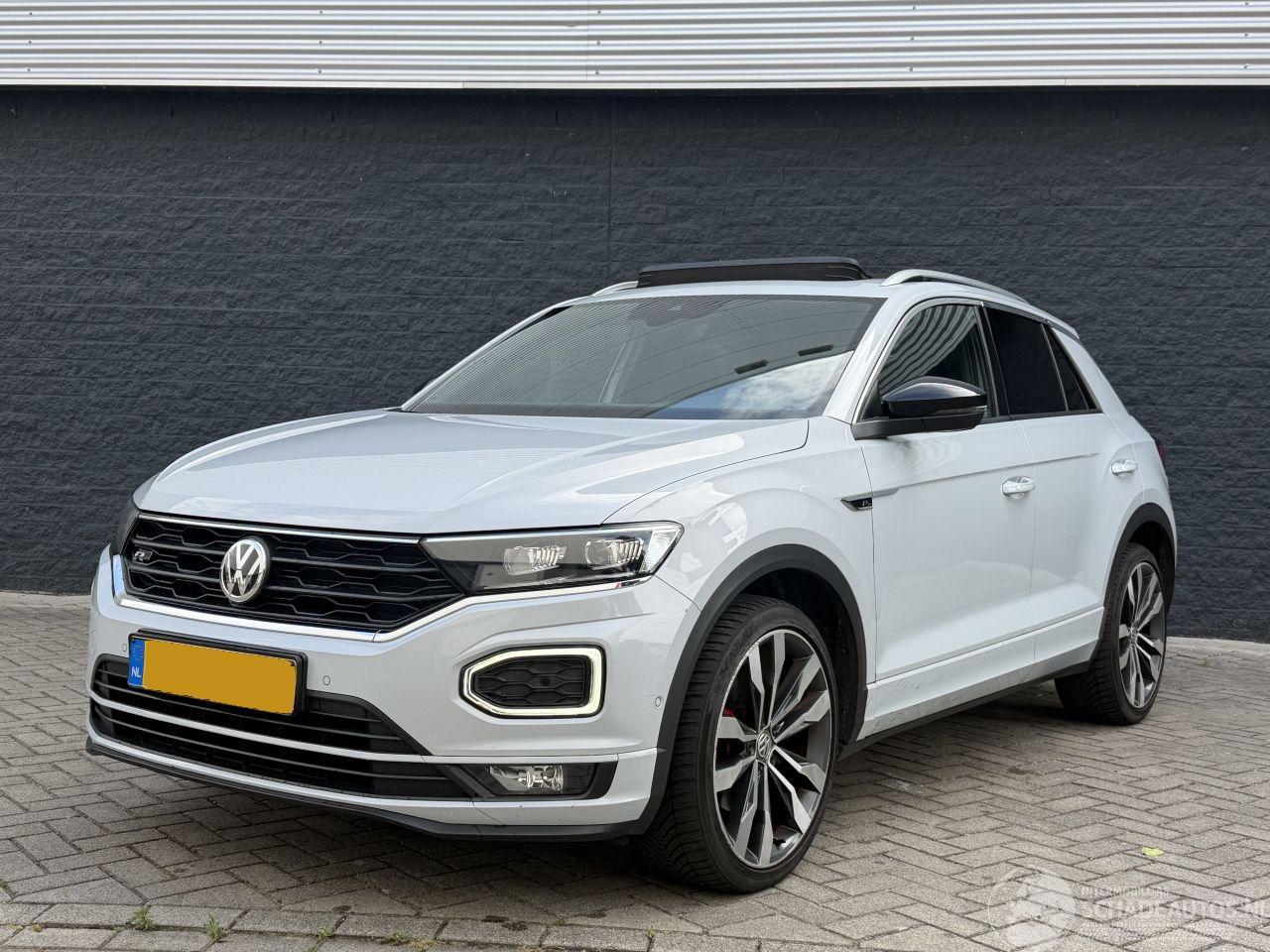 Volkswagen T-Roc 1.5TSI R-LINE DSG/PANO