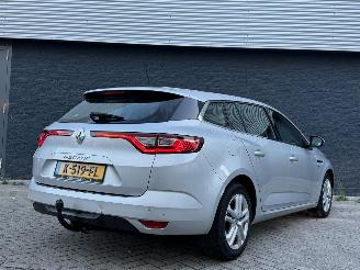 Renault Mégane Estate 1.2 TCe Life picture 3
