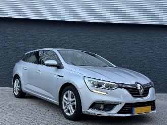 Avarii autoturisme Renault Mégane Estate 1.2 TCe Life 2018/3