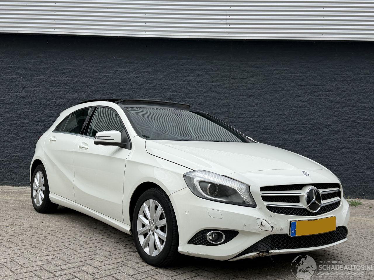 Mercedes A-klasse A200 AUTOMAAT/PANO