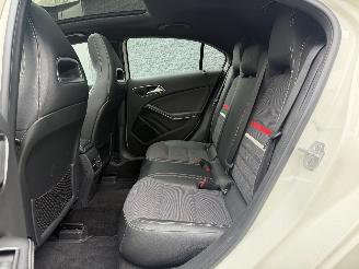 Mercedes A-klasse A200 AUTOMAAT/PANO picture 12
