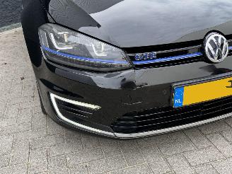 Volkswagen Golf GTE PANO/DSG picture 9