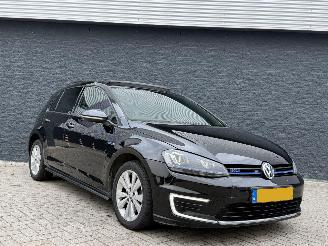 Coche accidentado Volkswagen Golf GTE PANO/DSG 2015/7