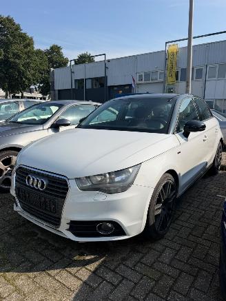 krockskadad bil auto Audi A1 1.6TDI S-LINE AUTOMAAT 2014/9