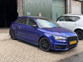 skadebil auto Audi A1 1.6TDI S-LINE PANORAMADAK 2014/1