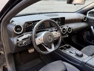 Mercedes A-klasse A180d AMG/AUTOMAAT/PANO picture 7