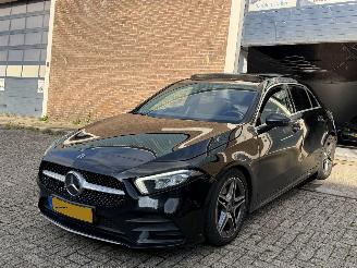 Auto incidentate Mercedes A-klasse A180d AMG/AUTOMAAT/PANO 2018/5